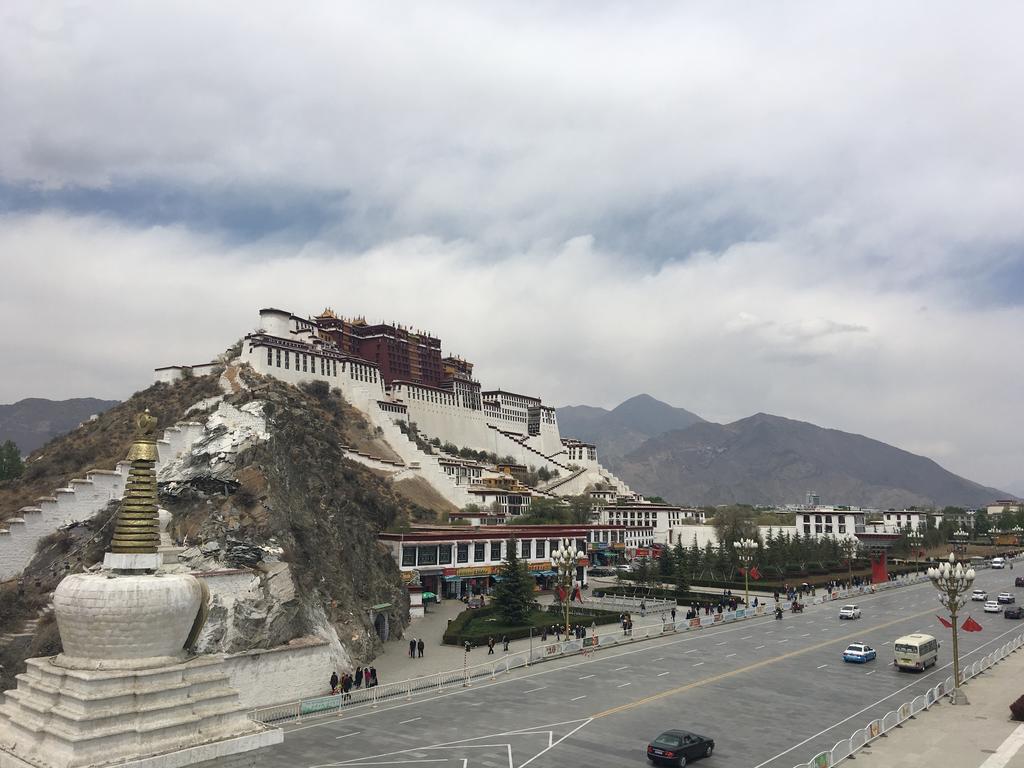 Four Points By Sheraton Lhasa Zewnętrze zdjęcie